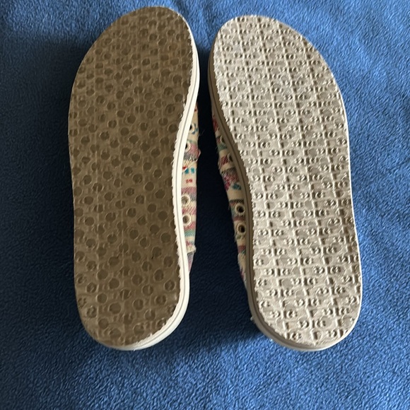 BNWOB SANUK - Picture 5 of 6